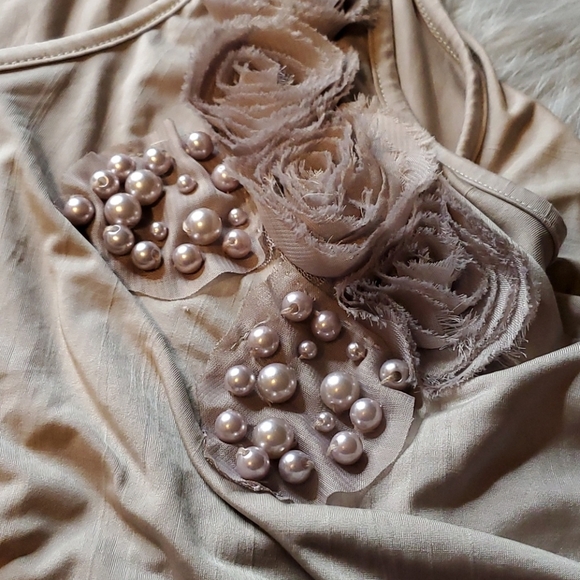 Blouse - Picture 2 of 3